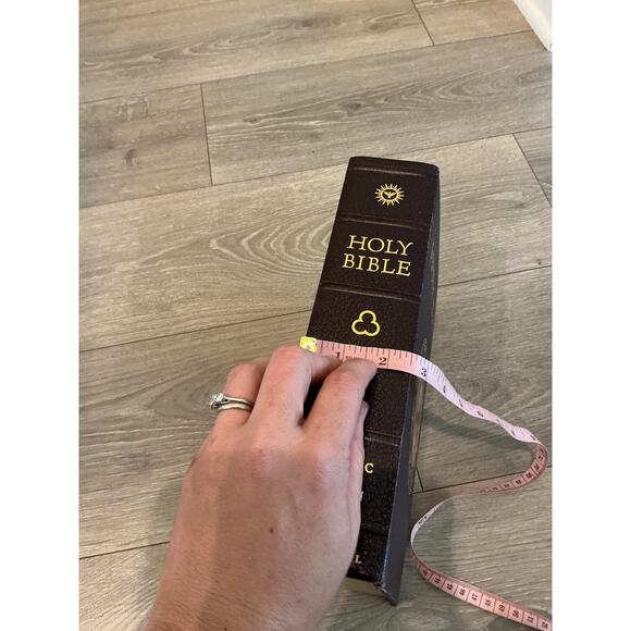 Holy Bible Catholic Action Addition Goodwill Brown Gold MCM 1953 50s Illustrated - Picture 6 of 16